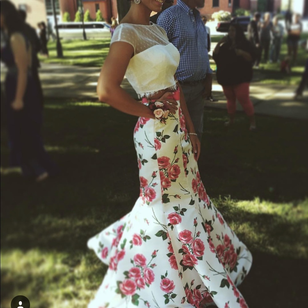 Prom dress